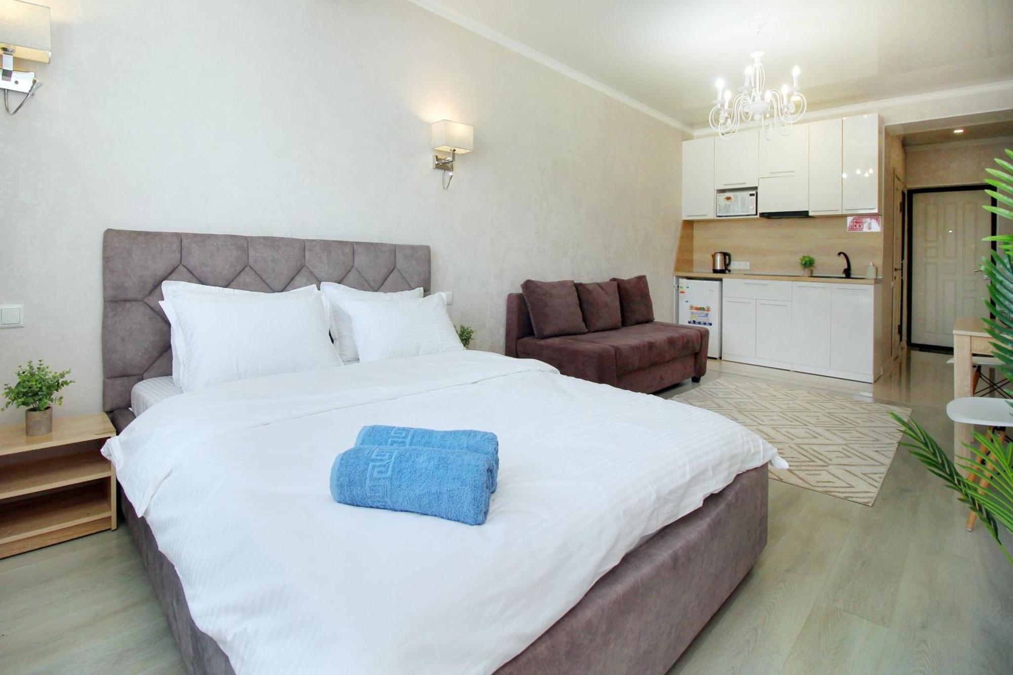 Almaty Cozy Apart Hotel Екстериор снимка