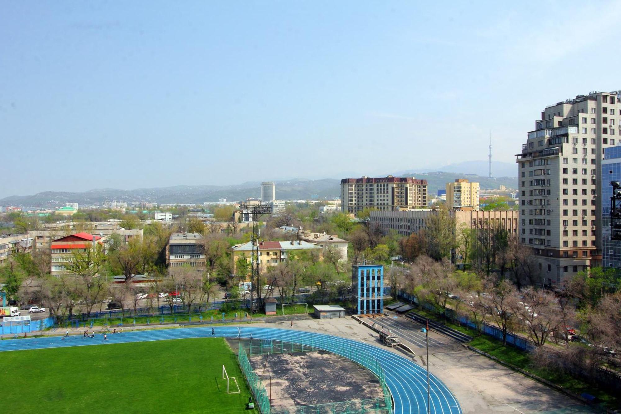 Almaty Cozy Apart Hotel Екстериор снимка